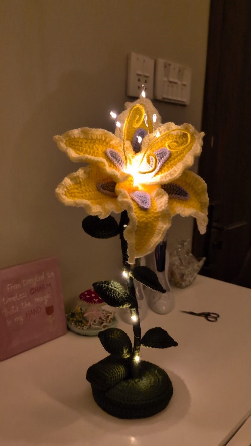 Crochet tangled flower lamp