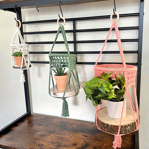 Crochet plant hanger