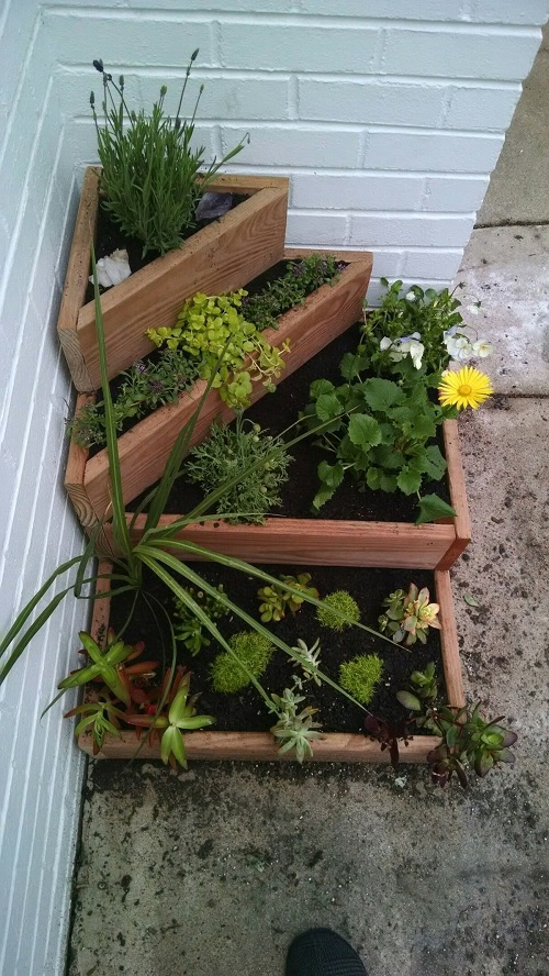 DIY plant corners