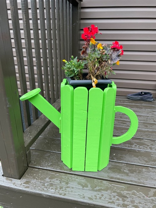 green plant stand