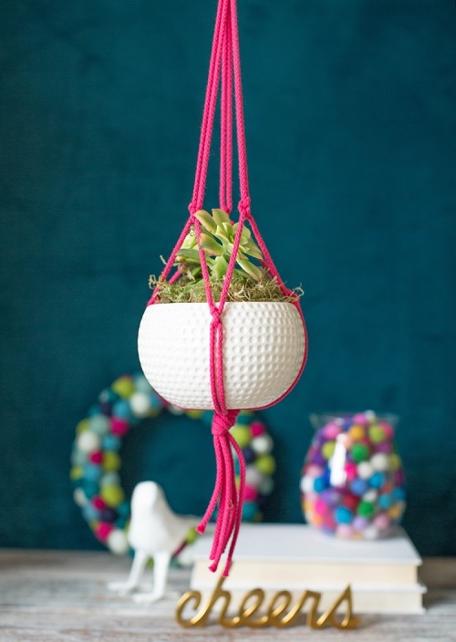macrame plant hanger 