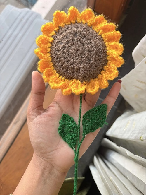 Wrap the Stem With Yarn