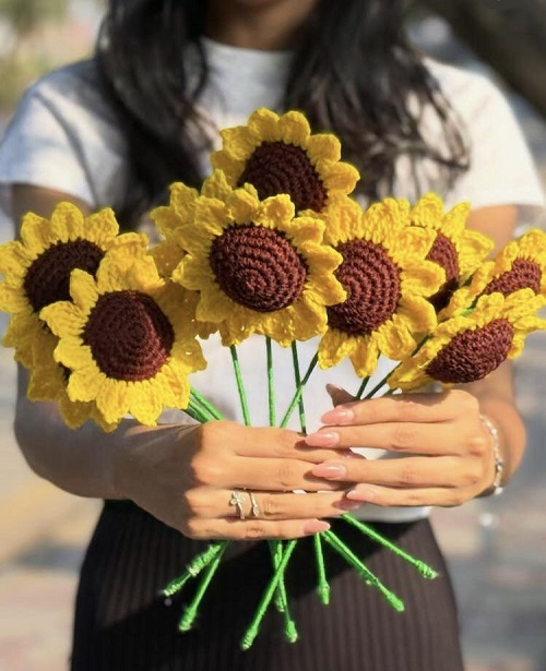 Shape the crochet Sunflower
