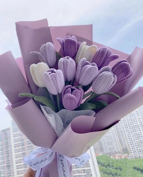 crochet tulip plant 2