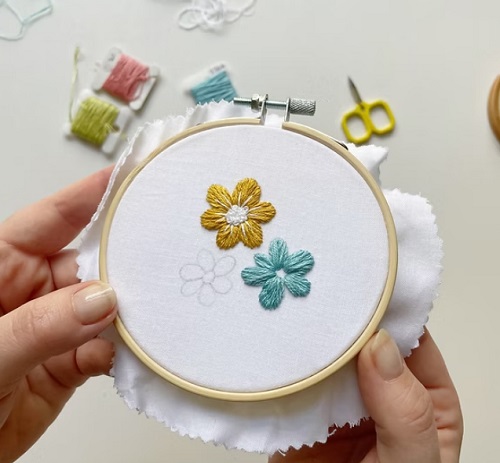 Finish the Flowers With Centers