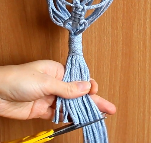 macrame cord Trim the Bottom