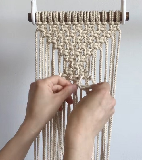 Make the First Row of Square Knots