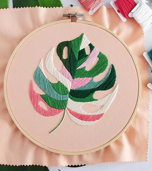 Monstera Leaf Embroidery 1
