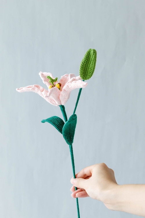 How to Make Crochet Stems Bendable 1