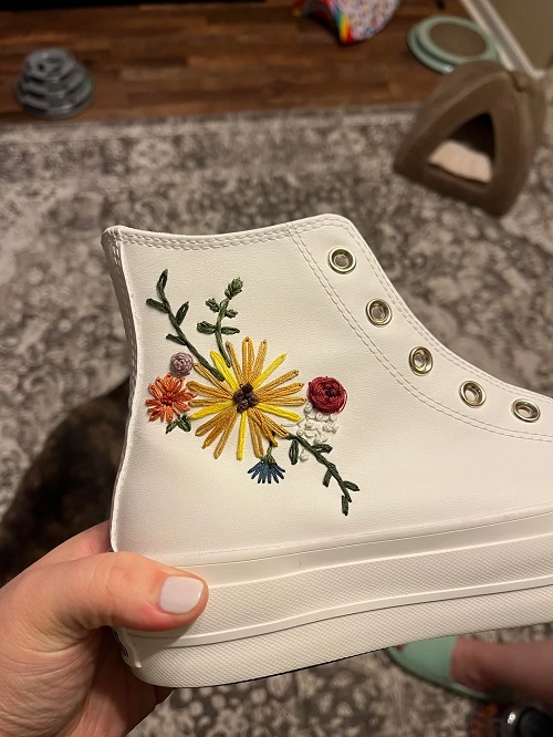 Embroider flowers on Leather 2