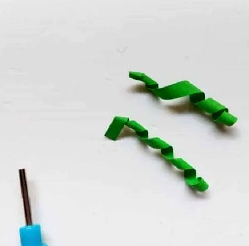 Make Curly Tendrils