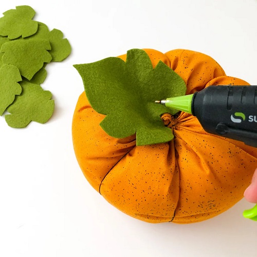Add Leaves and Finishing Touches